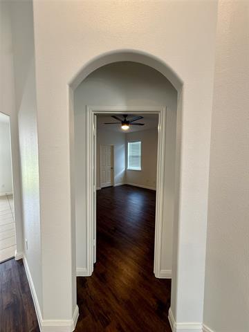 Building Photo - 205 Oriole Dr