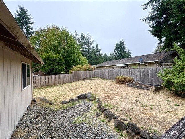 Building Photo - Spacious 3-Bedroom Home with Large Deck