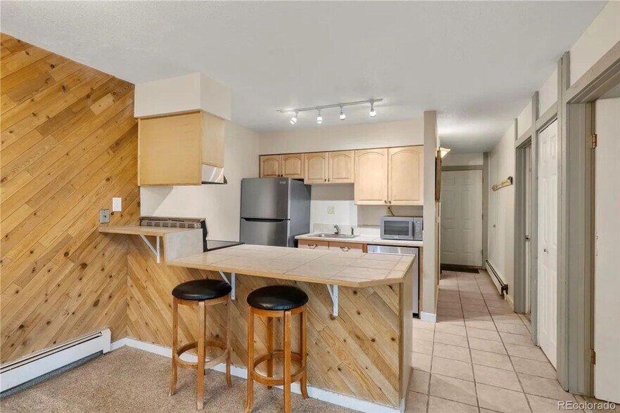 Building Photo - 2402 Ryan Gulch Ct