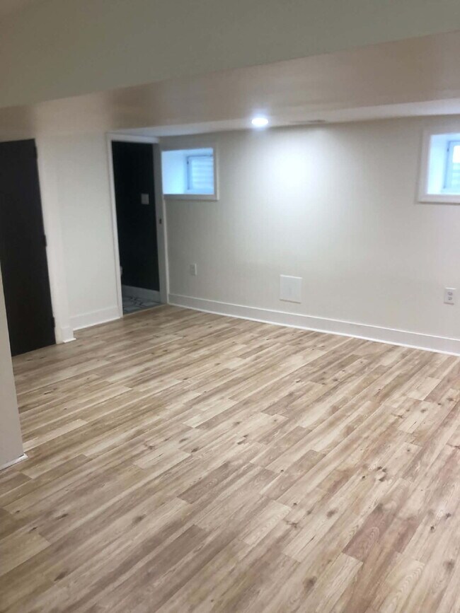Building Photo - Newly Renovated 3BR/2.5BA Home in NE DC – Move-In Ready!