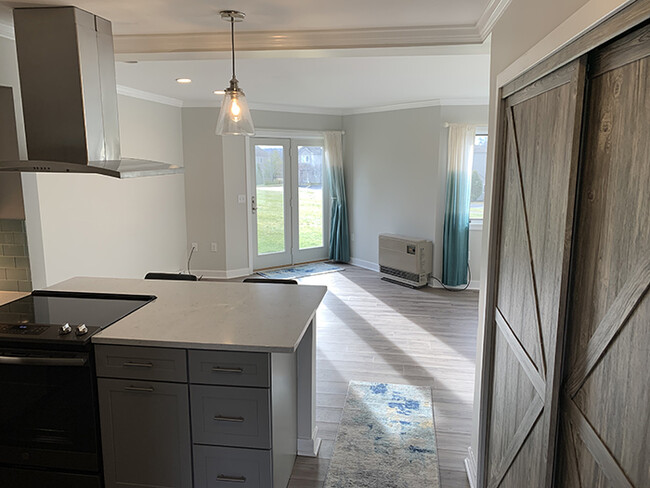 Building Photo - 63 Back Cove Est