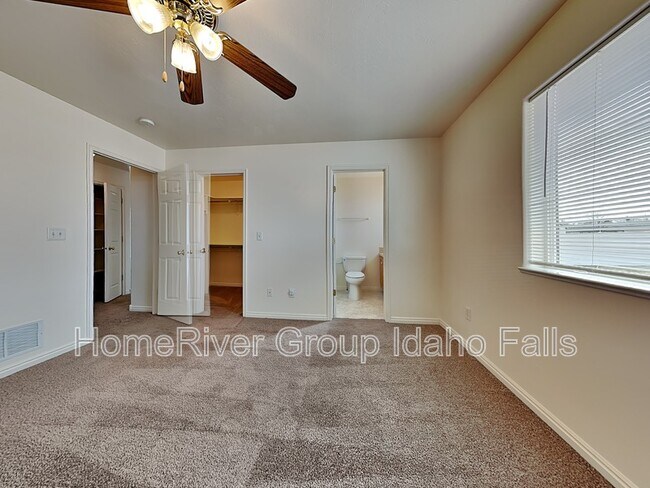 Building Photo - 3676 Briar Creek Ln