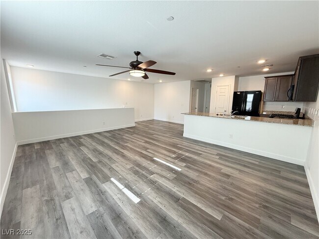 Building Photo - 4628 Woolcomber St