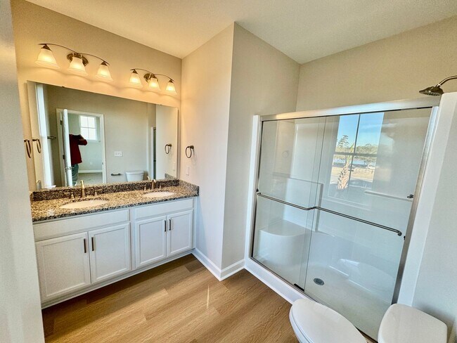 Building Photo - Discover Coastal Living at Its Finest in Marketview, Market Common – Now Leasing!