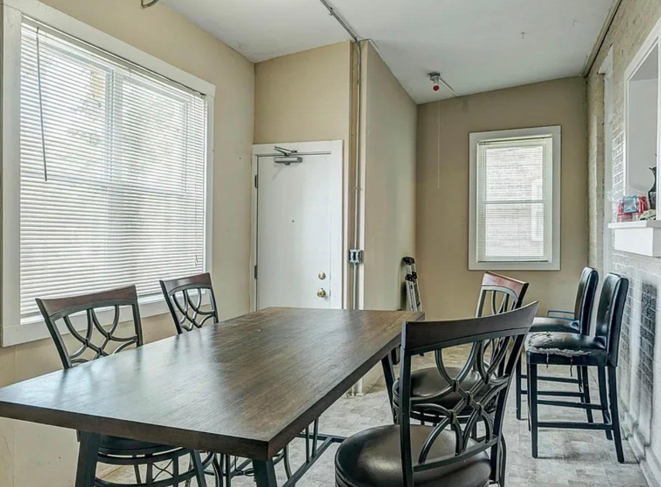 Building Photo - 6415 Cates Ave