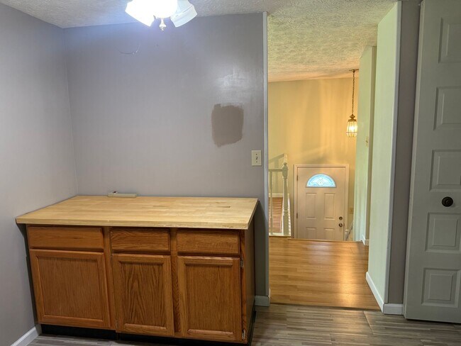 Building Photo - 6775 Windfaire Dr
