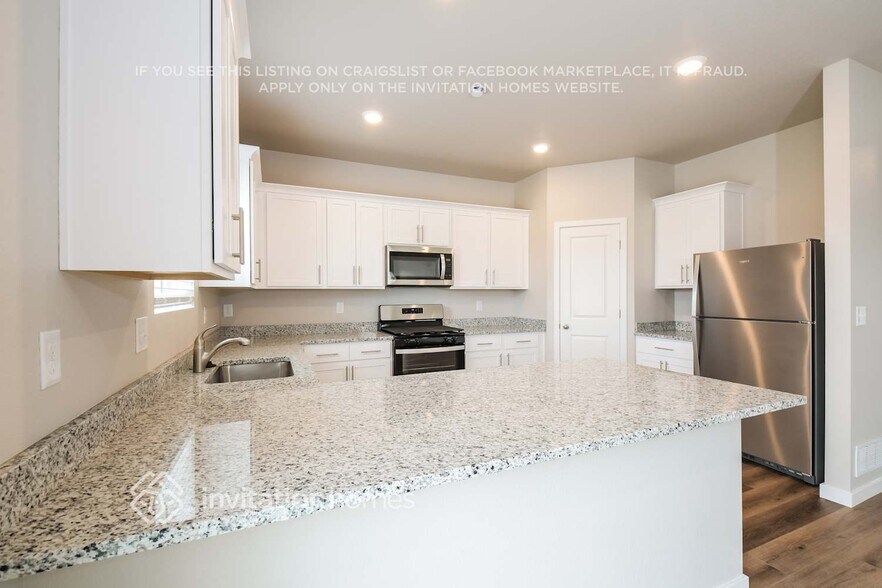 Building Photo - 2224 Alyssa St