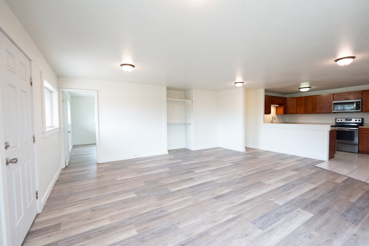 Building Photo - 456 Ipu Cir