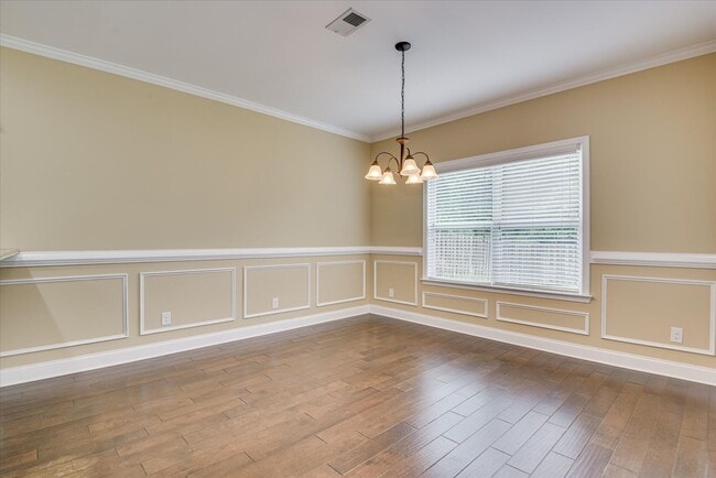 Building Photo - 4 Bedroom 2.5 Bath in Crawford Creek