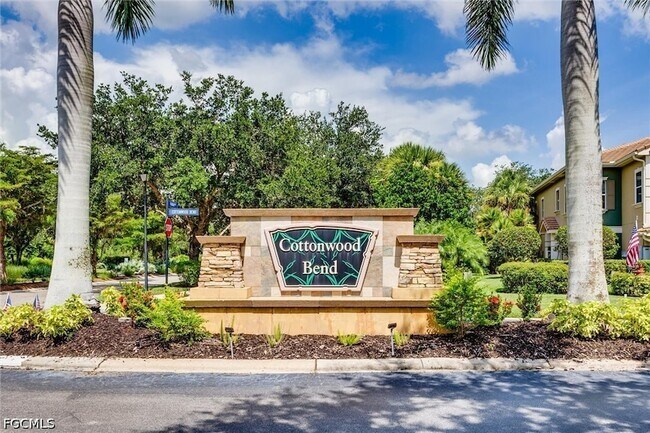 Building Photo - 3240 Cottonwood Bend