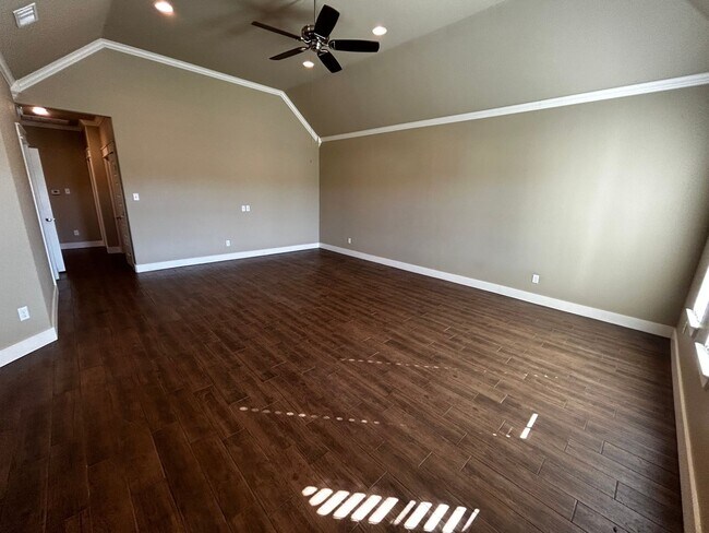 Building Photo - 1209 Pinot Dr