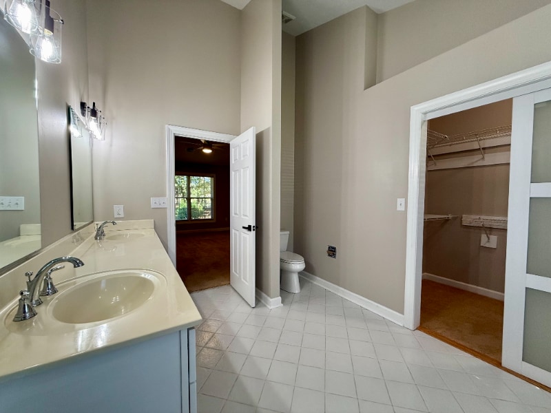 Building Photo - 9511 Indigo Club Dr