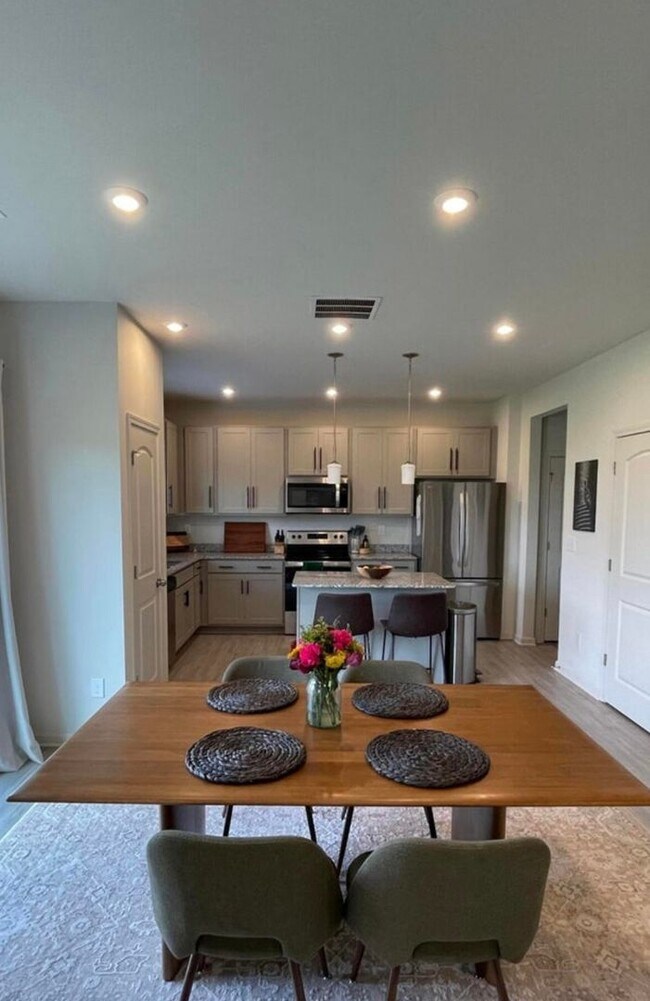 Building Photo - 4BR/2.5 Home for Rent in Cherry Clen!