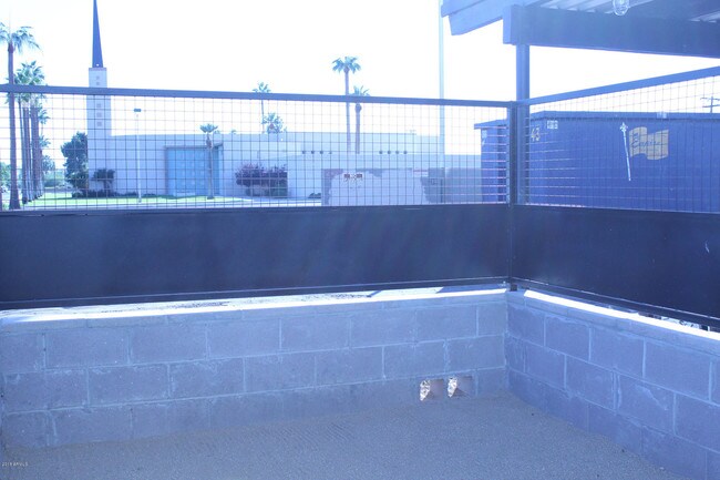 Building Photo - 3318 N 18th Ave