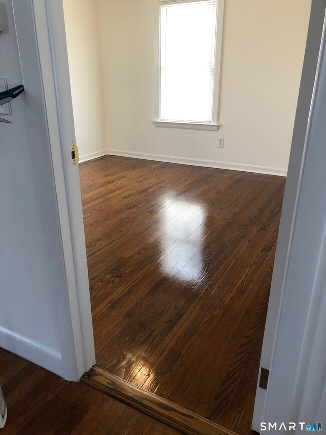 Building Photo - 159 Purdy Hill Rd