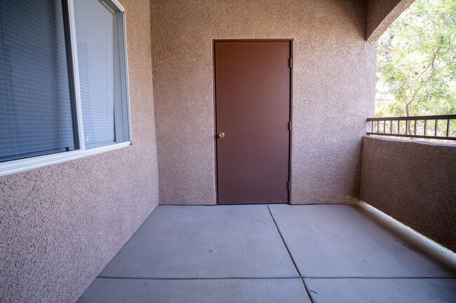 Building Photo - 9580 W Reno Ave