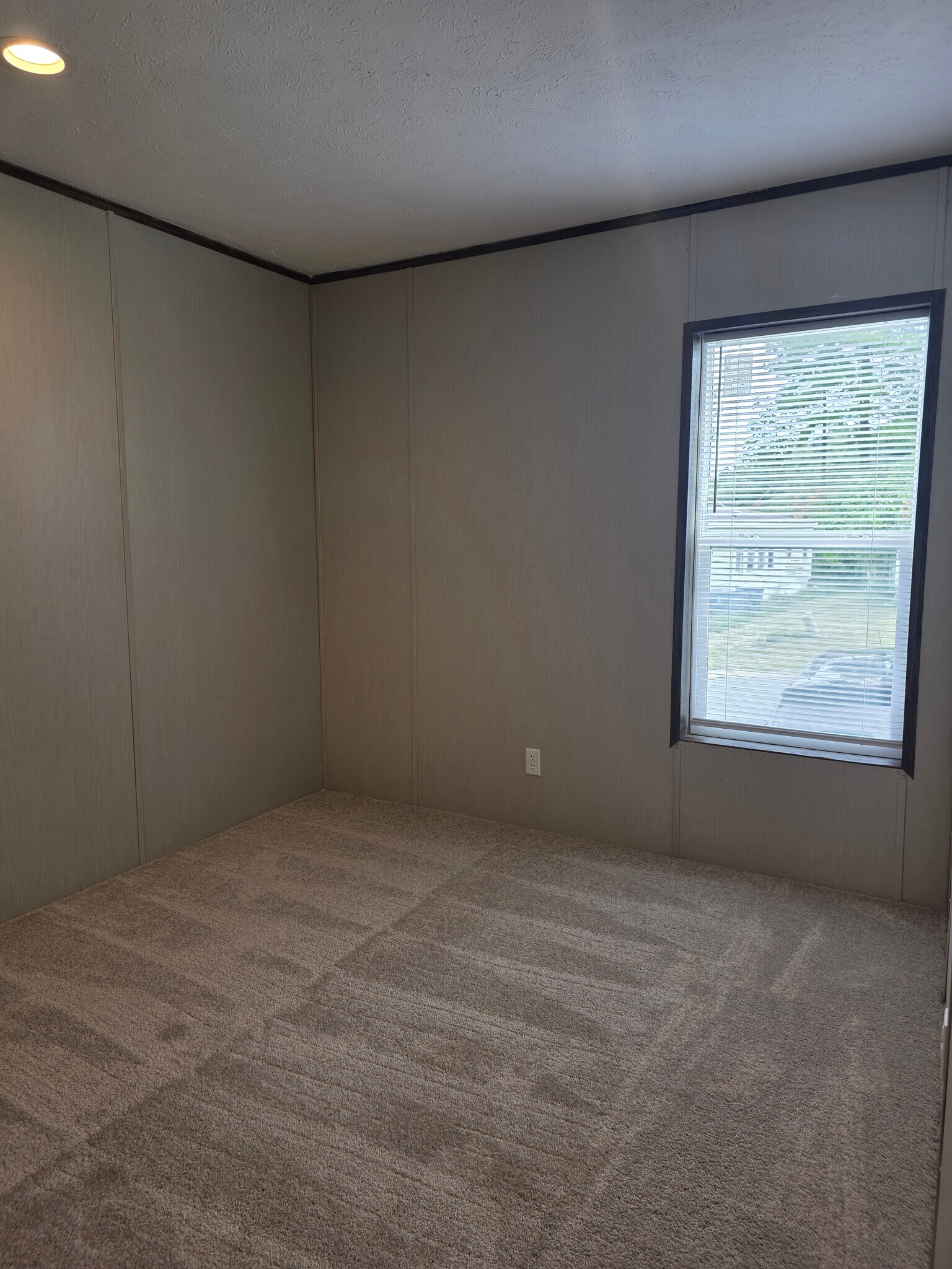 Building Photo - 4049 Trout Ln