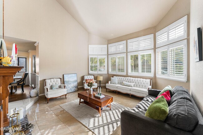 Building Photo - 5641 Hickory St