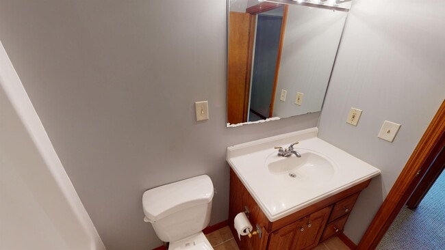 Building Photo - 3922 Ridgedale Dr