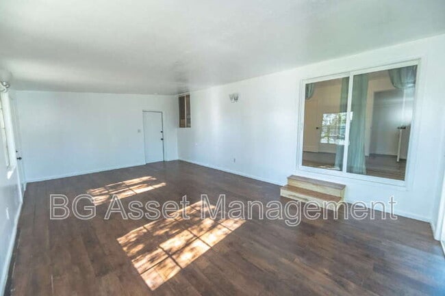 Building Photo - 1428 Monterey St