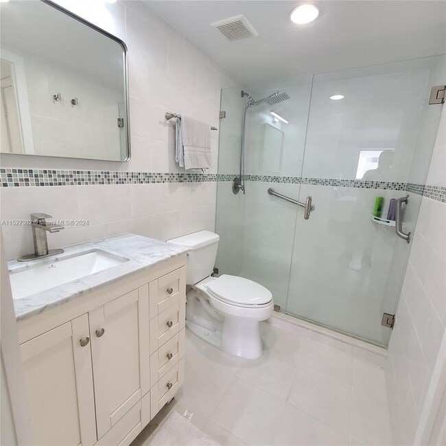 Building Photo - 401 Ocean Dr