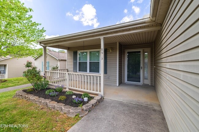 Building Photo - 8613 Little Field Way