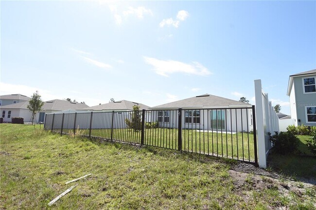 Building Photo - 9 Springwood Dr