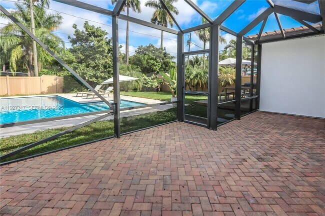 Building Photo - 1417 Jackson St