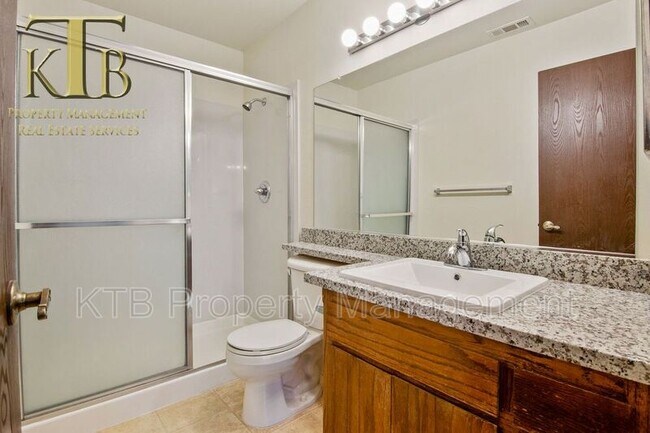 Building Photo - 4751 Knapp Way