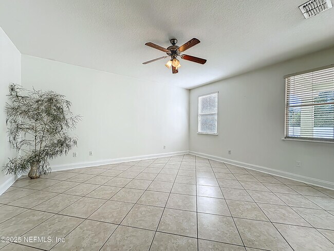 Building Photo - 346 Hefferon Dr