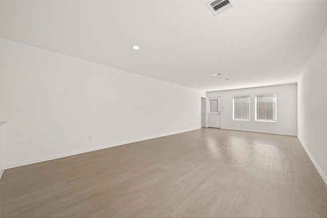 Building Photo - 3104 Twisted Myrtle Dr