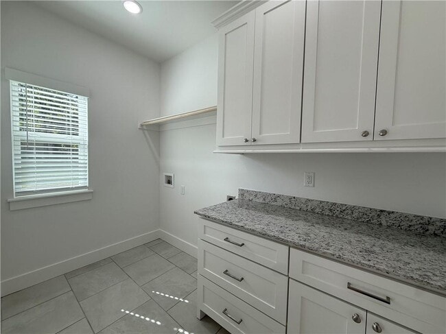 Building Photo - 1 Langholm Cir