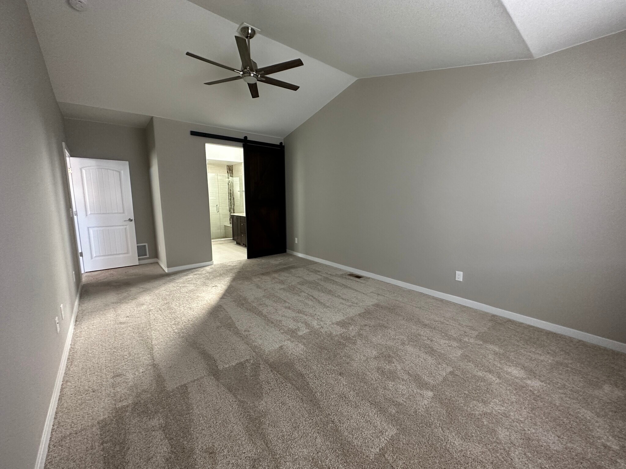 Building Photo - 6737 Sedgerock Ln