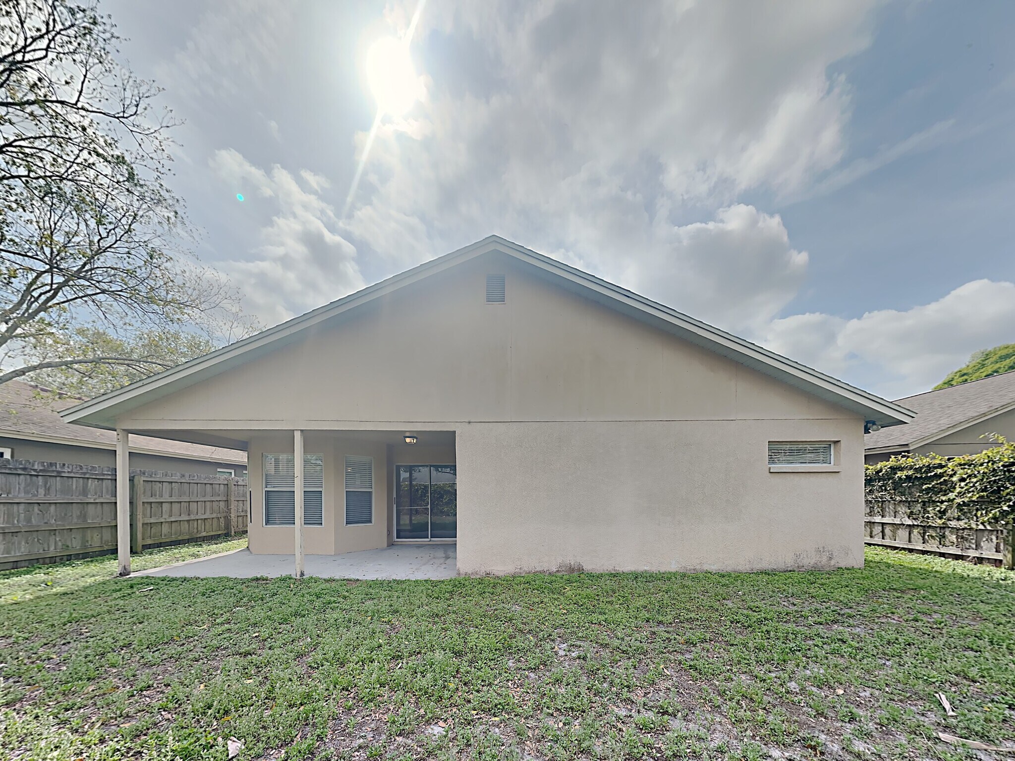 Building Photo - 1416 Wakefield Dr