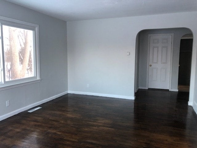 Building Photo - 1404 E Kurtz Ave
