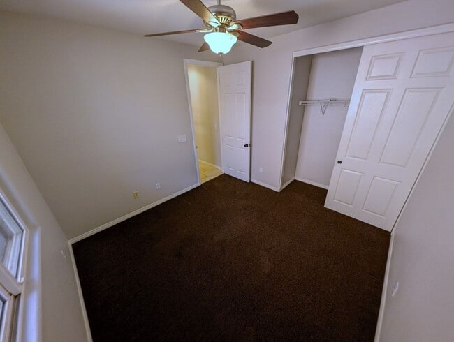 Building Photo - 1045 Ambrosia Dr