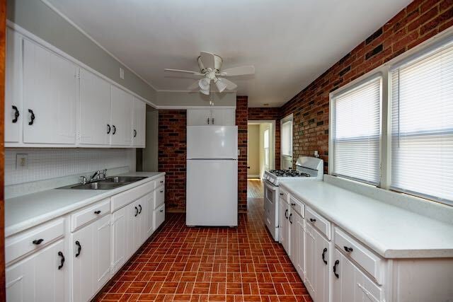 Building Photo - Home on quiet cul de sac in Peoria