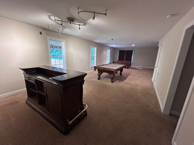 Building Photo - PFAFFTOWN, NC! Lochurst neighborhood. Reagan HS! 5 bedroom, 4.5 bathrooms, over 5k sq ft