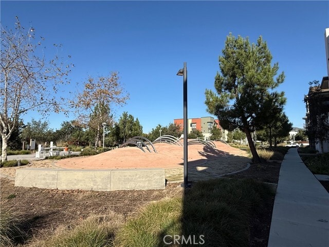 Building Photo - 273 Novel