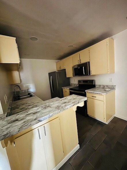 Building Photo - 32200 Cathedral Canyon Dr