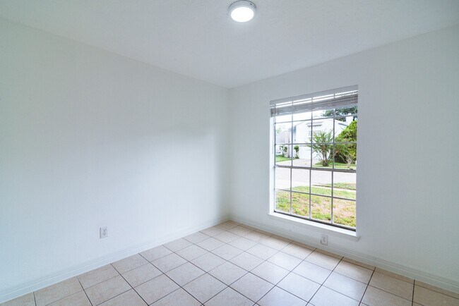 Building Photo - 8602 Rockmont Ct
