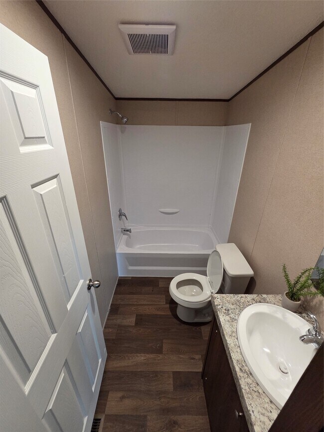 Building Photo - 5161 Road 5913 Rd