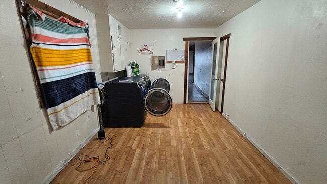 Building Photo - Farm House in Arlee