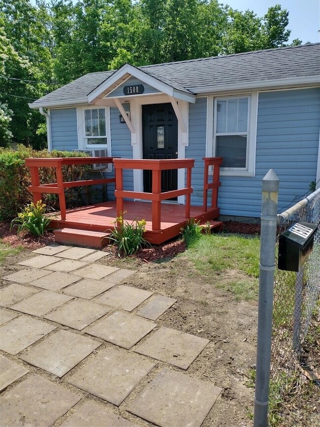 Building Photo - 1508 Patsy Ln
