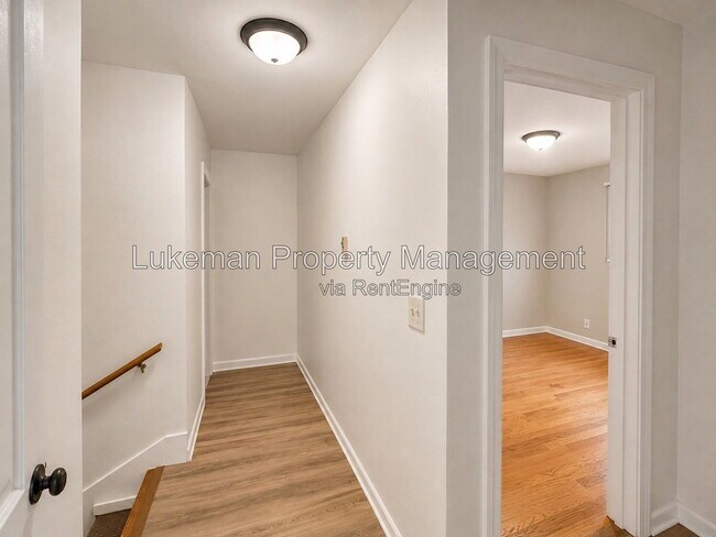 Building Photo - 8423 S Westnedge Ave