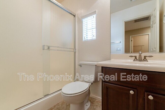 Building Photo - 3049 W Silver Creek Dr