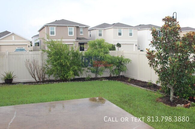 Building Photo - 3199 Suncoast Plains Dr