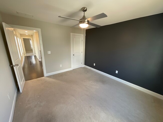 Building Photo - 2308 Echelon Ln