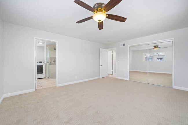 Building Photo - 131 Opal Ave