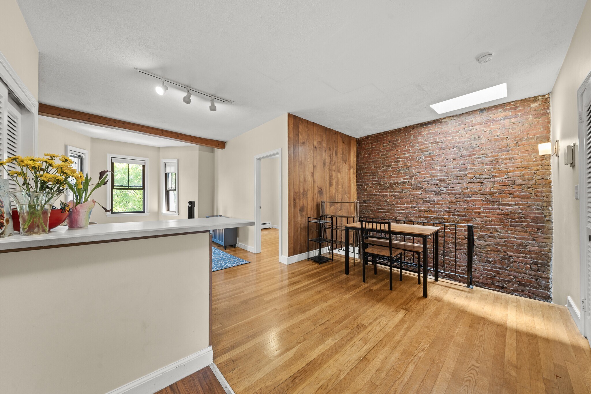Building Photo - 8 Wigglesworth St